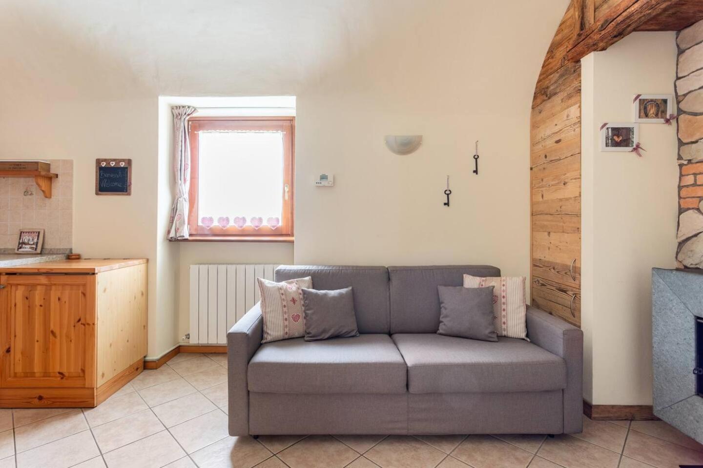 Cottage Casa Felice กลูโซเน ภายนอก รูปภาพ